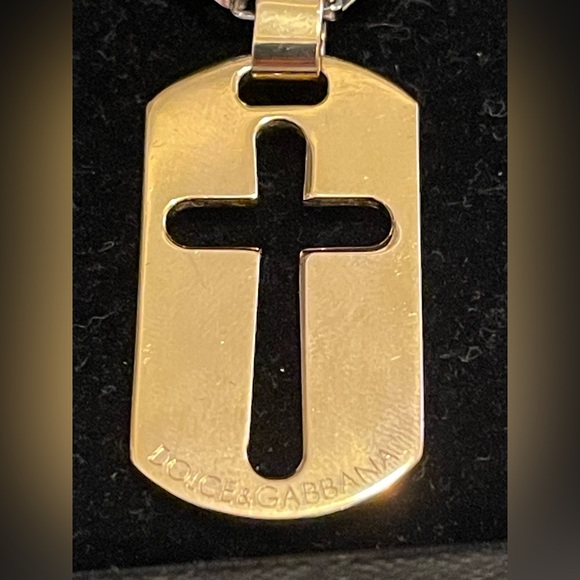 💯% Authentic 2-tone Dolce & Gabbana Golden Cross Dog Tag/silver chain (24” long) - Picture 8 of 15